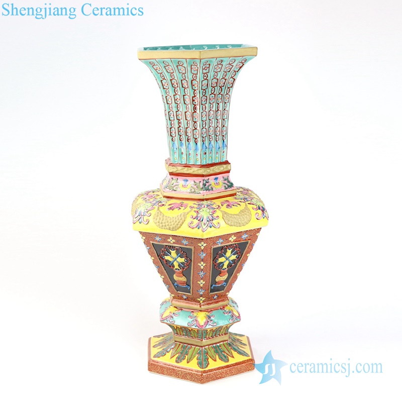 Qing dynasty reproduction ceramic vase