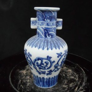 WRYJU05 7.5 inch Blue and White Hand-painted Ceramic Vase 