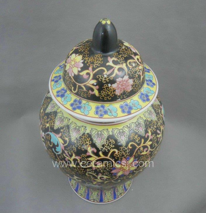 WRYRI01 Qing Dynasty black Famille rose Ceramic ginger jar 