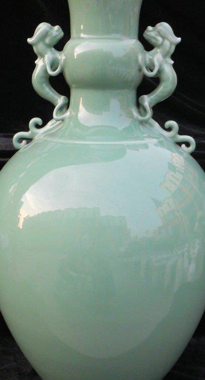 WRYKX09 Asia celadon porcelain vase 