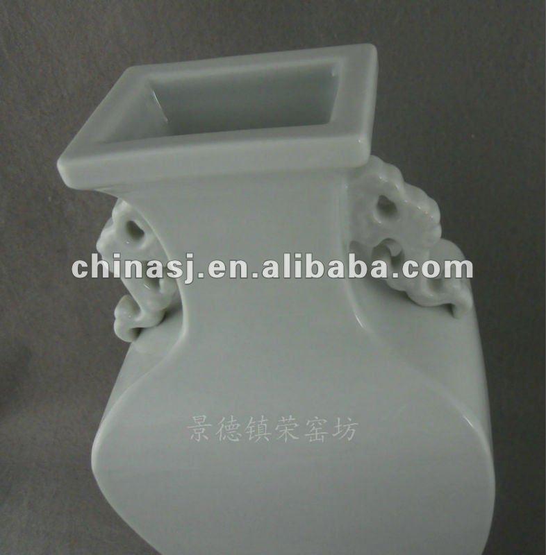 blanc de chine square vase with handles WRYTY03