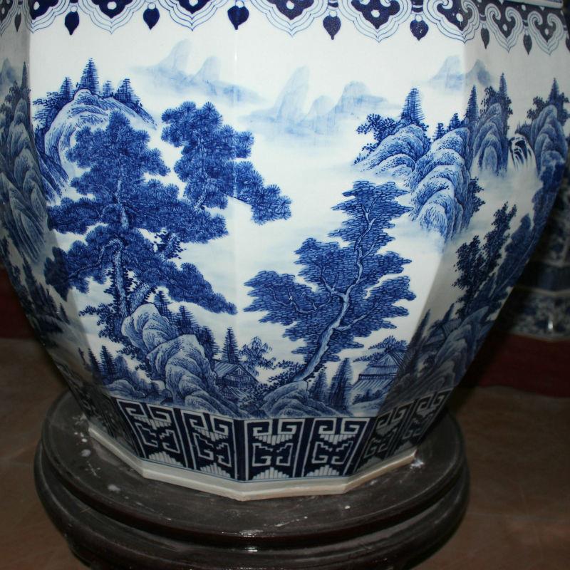 Chinese Blue White Ceramic Planter RYUZ05