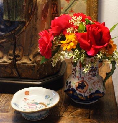 Decorating With Antiques - Ceramics