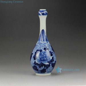 RYQA07-B Peony flower pattern hand paint blue and white little flower vase
