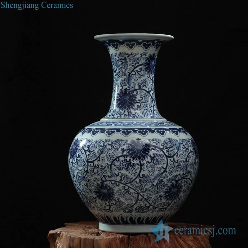 Blue and white floral ceramic hone decor  vase 