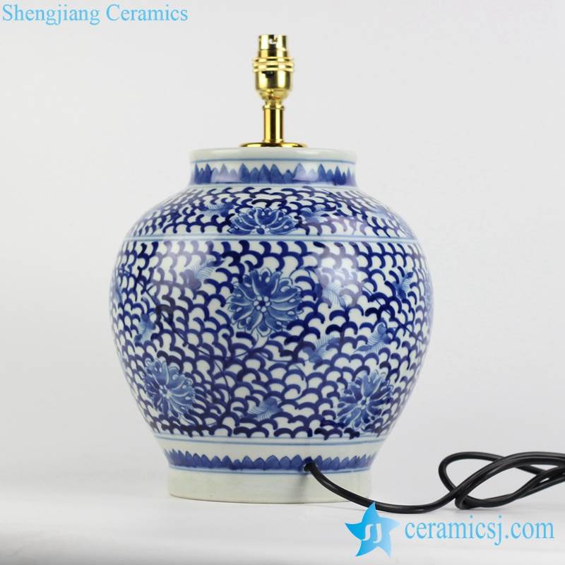 China blue and white countryside type round ceramic desk lamp