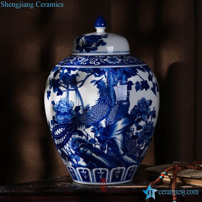 Phoenix pattern hand drawing Jingdezhen style round porcelain jar