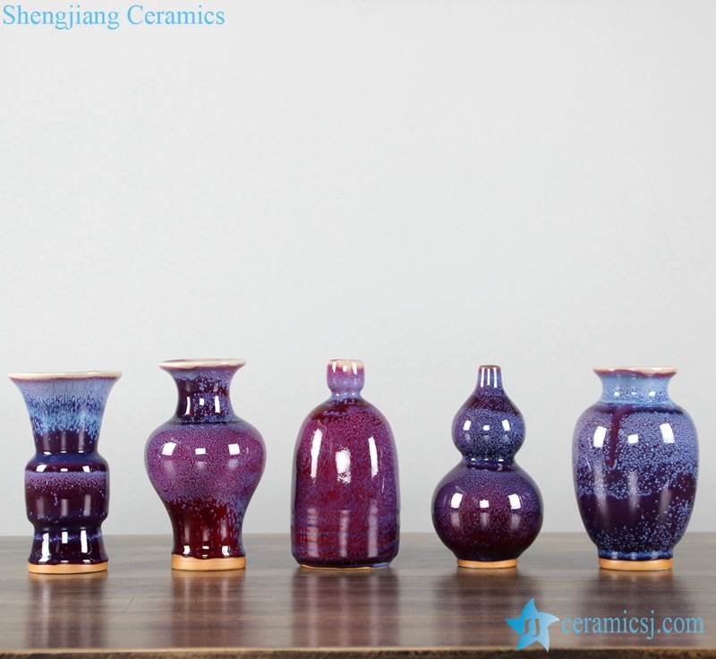 they are mini ceramic vase