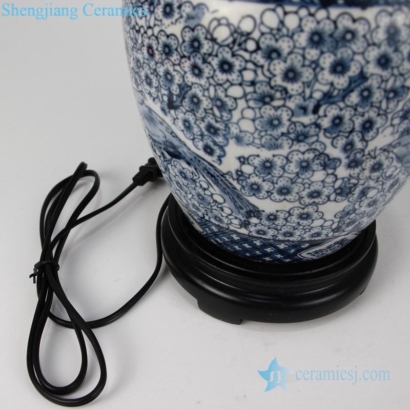traditional blue and white ceramic lamp
