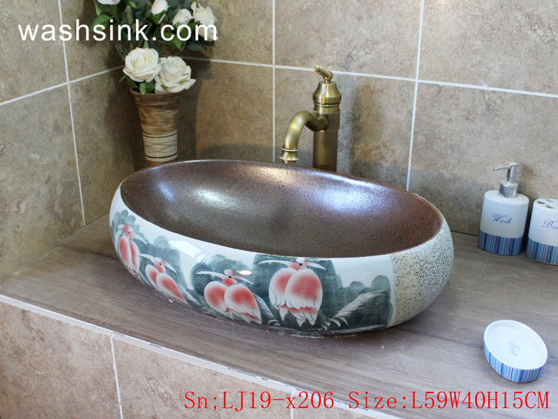 round ceramic toilet basin