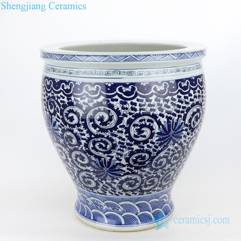 blue and white pot