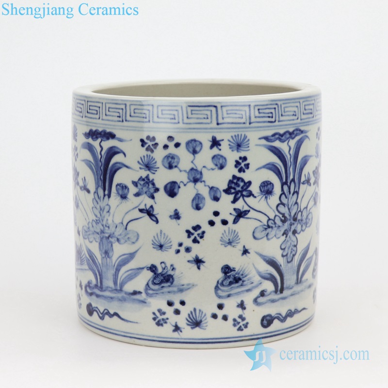 Chinese style blue and white ceramic pencil vase