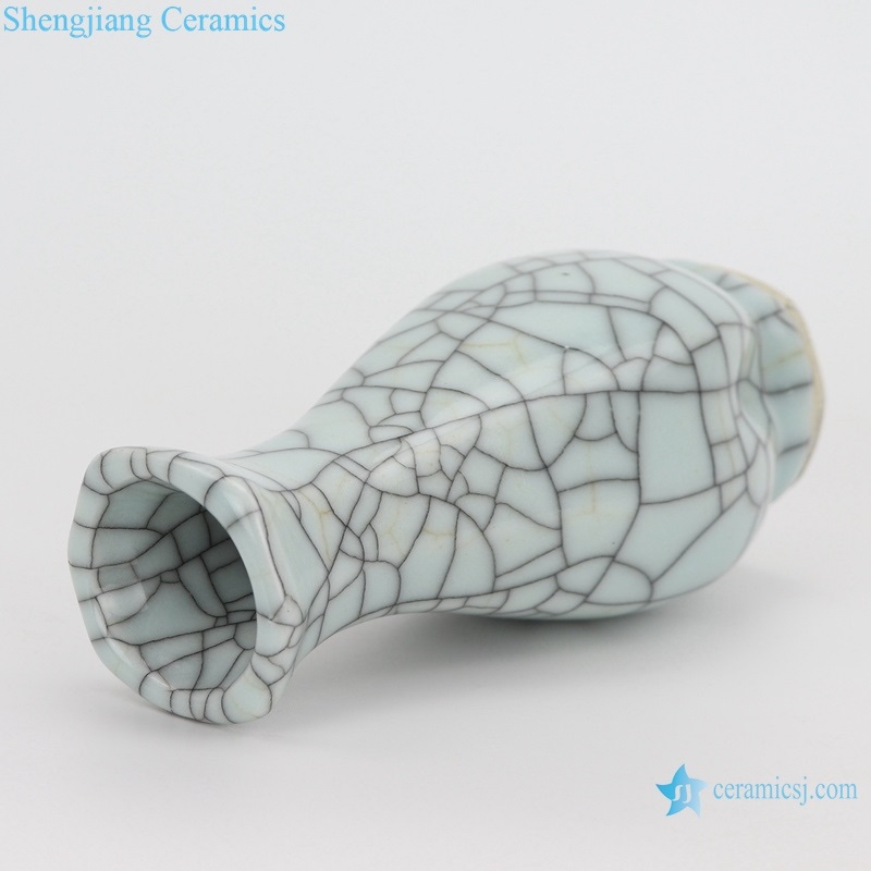 Shengjiang crack glaze fishtail vases 