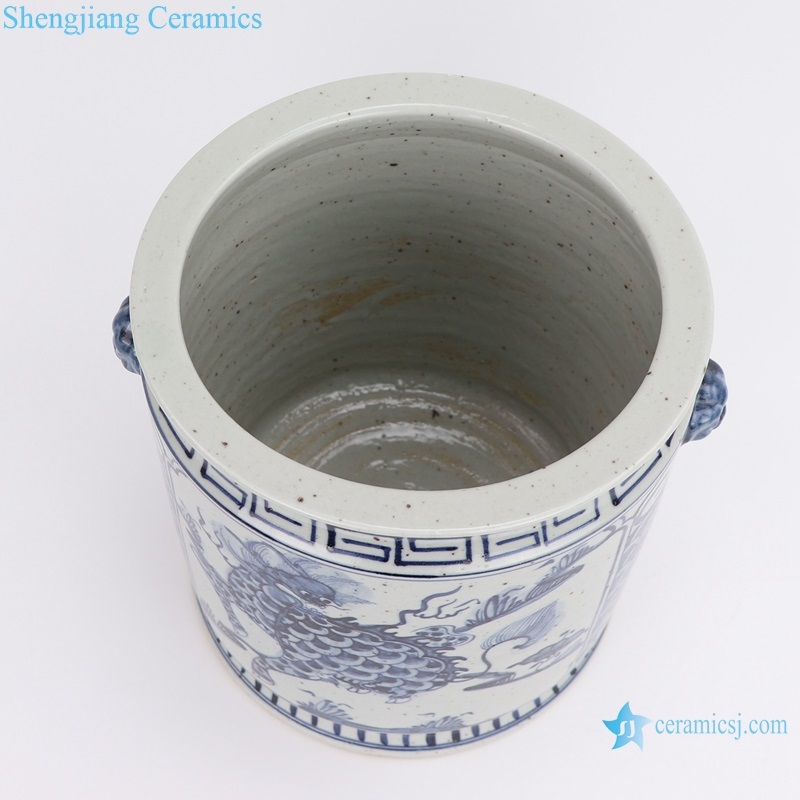 RZFB17 Archaize hand-painted blue and white double-eared lion head unicorn straight cylinder