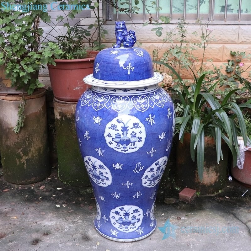 the gorgeous blue and white general pot