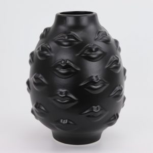 RZLK26-A Nordic Muse matte black and white ceramic face vases sensual lips