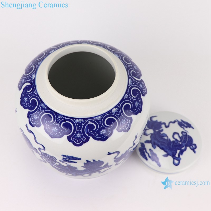 Chinese handmade blue and white ceramic pot dragon design RYUJ31