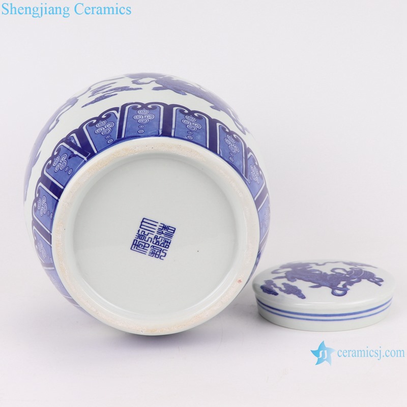 Chinese handmade blue and white ceramic pot dragon design RYUJ31