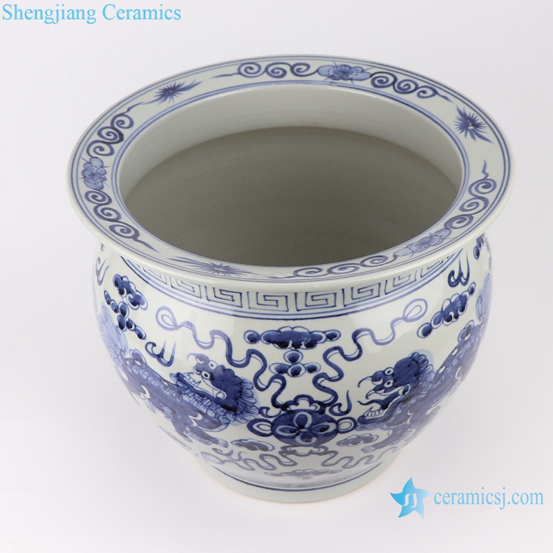 RZSD01 Chinese handmade blue and white dragon design ceramic tank