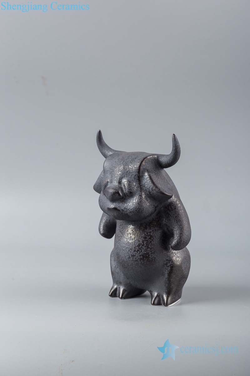 Black sculpture sleepwalking cow ceramic decoration figurine 