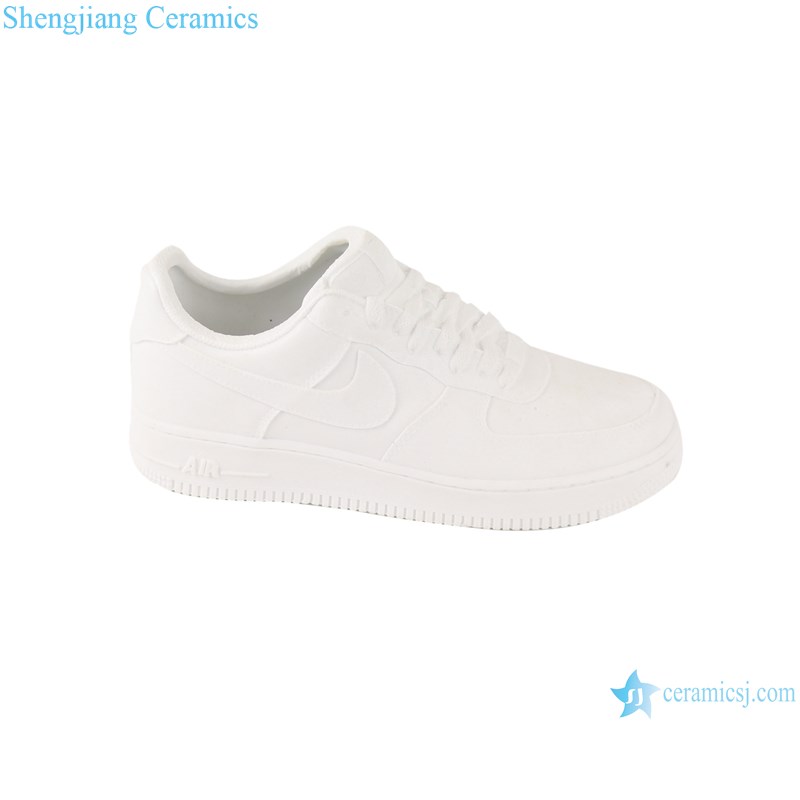 RZQU05 Colour glaze engraving matte pure white Nike ceramic shoes for decoration-profile