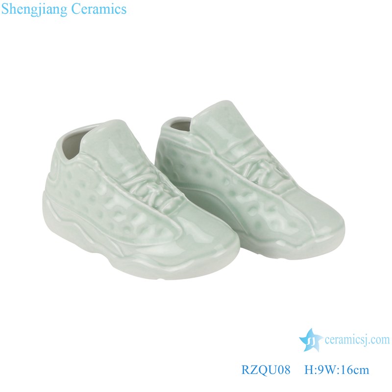 RZQU08 Color glaze green glaze engraving small size ceramic shoes for decoration-main figure