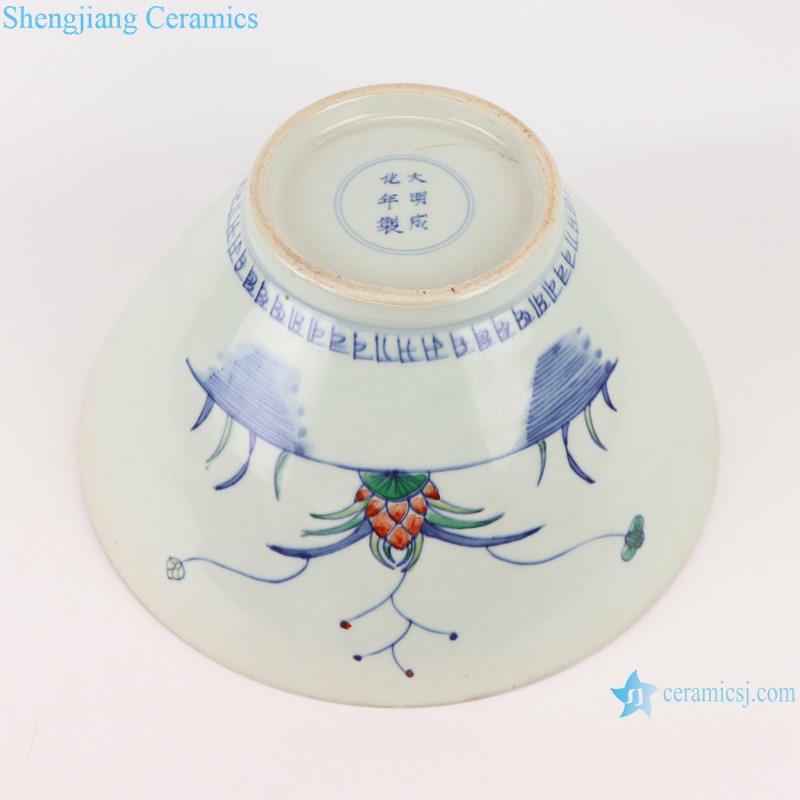 Blue and white bucket color lotus mandarin duck playing water flower bird pattern bowl