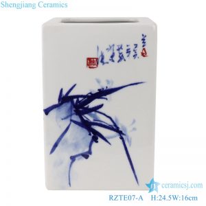 RZTE07-A Blue and white plum, orchid, bamboo and chrysanthemum pen holder