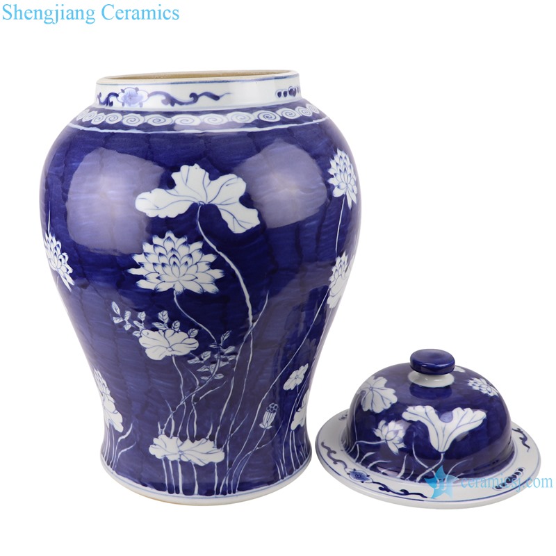 Blue and white ice plum lotus design general pots