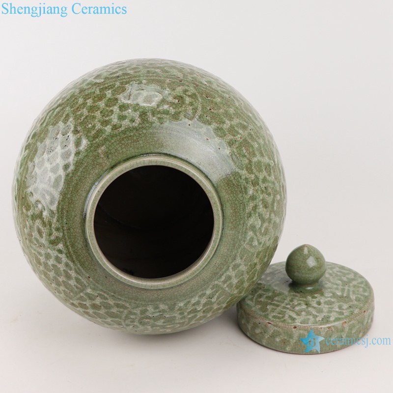 RZTL03 Color glaze crack light green carved twig pattern pot with lid
