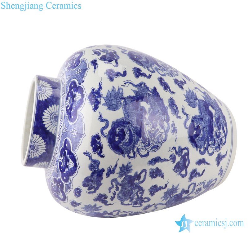 Blue&white handmade porcelain pots of animals design storage pot