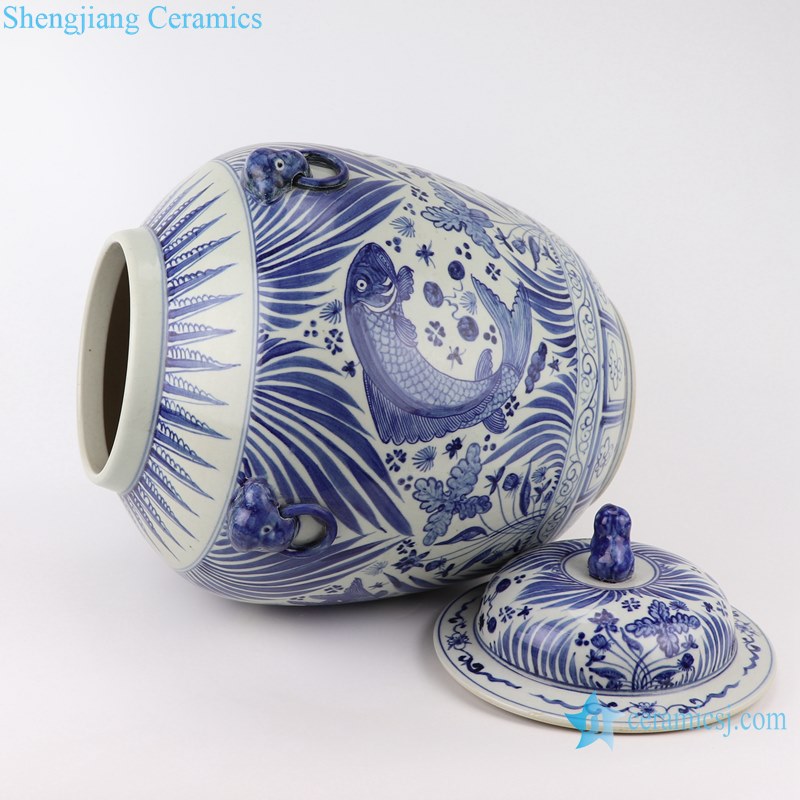 RZFH32 hand painted blue and white fish and alga pattern lion head Pot-bellied ceramic jar