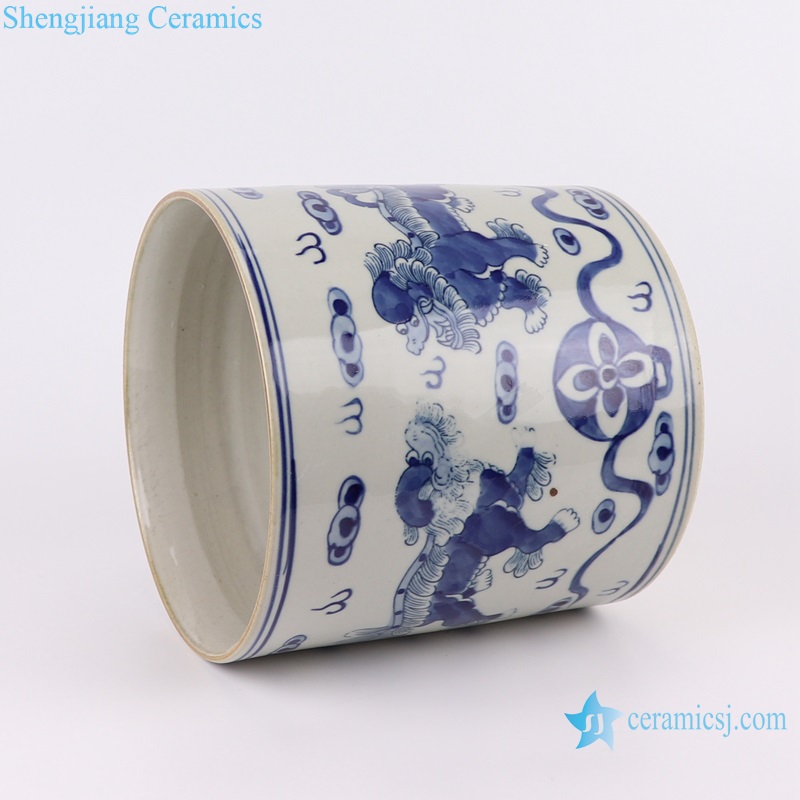 RZKY05-D Jingdezhen Ceramics Blue and White Porcelain Desktop holder Storage Box Lion pattern Pen Holder
