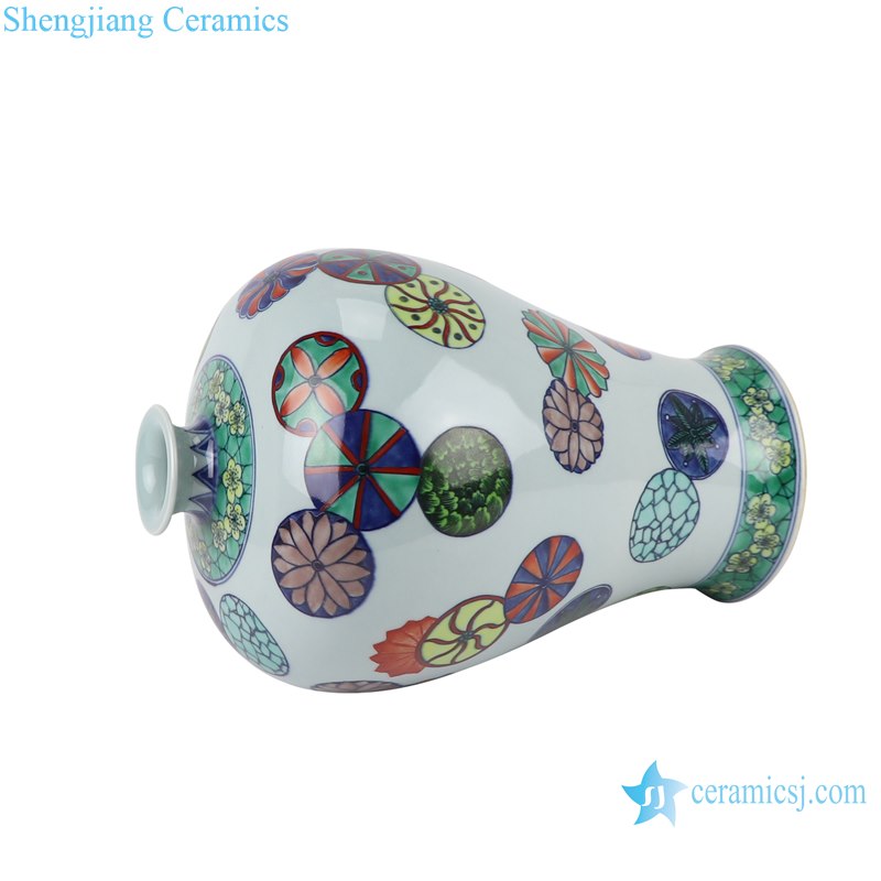 RZOE08 Antique qing dynasty kangxi year fight colorful lotus pattern ceramic meiping vase