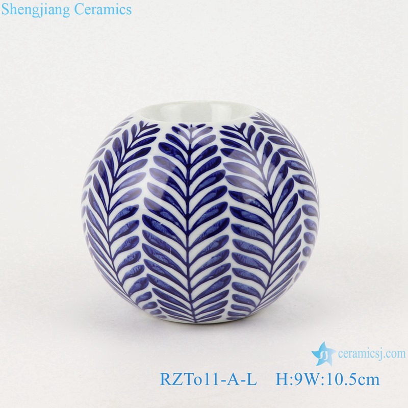 RZTo11-A-B Unique Jingdezhen Blue and White Ceramic Candle Holder