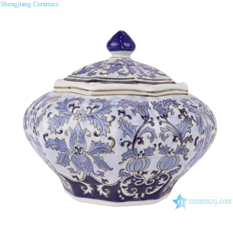 RXAE-YH19-029 Blue and white Porcelain Twisted flower Porcelain Octagonal jars