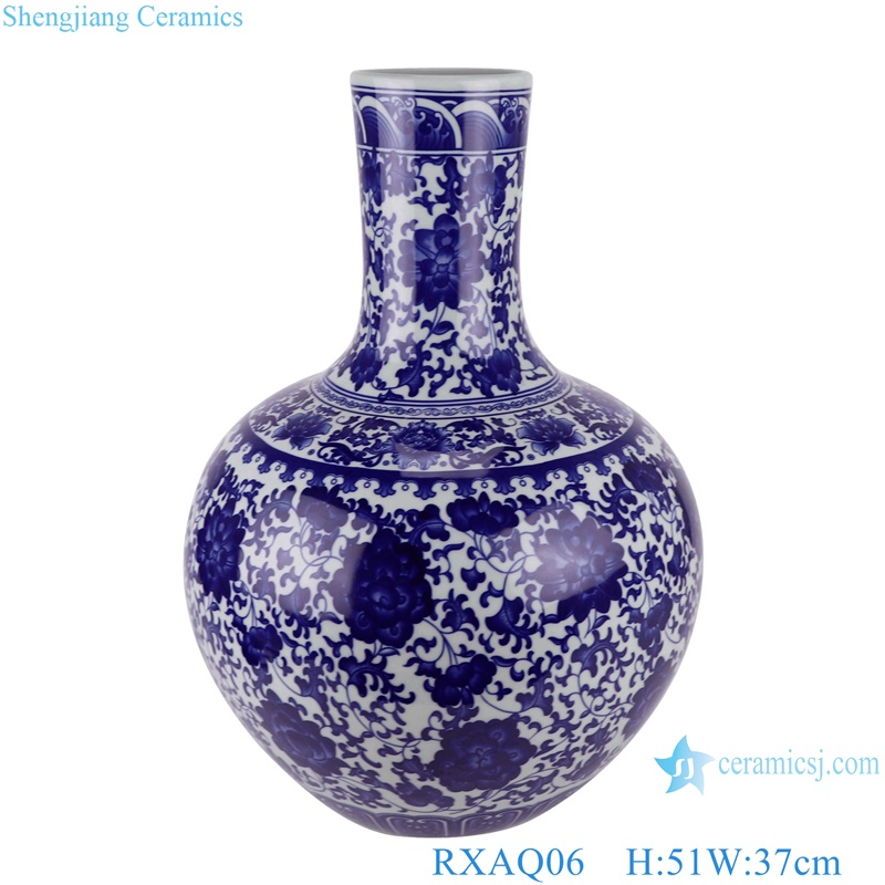Jingdezhen Porcelain Twisted Lotus flower pattern Globular shape Ceramic Vase 