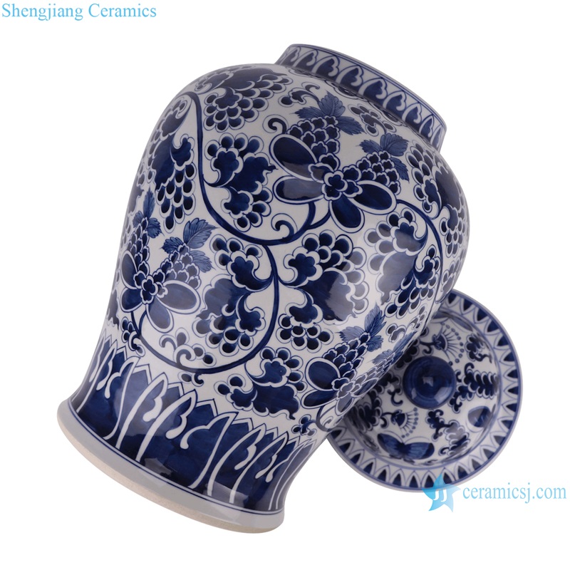 RZFQ36 Blue and White Twisted flower Full pattern Ceramic Butterfly Lidded ginger jars Pot