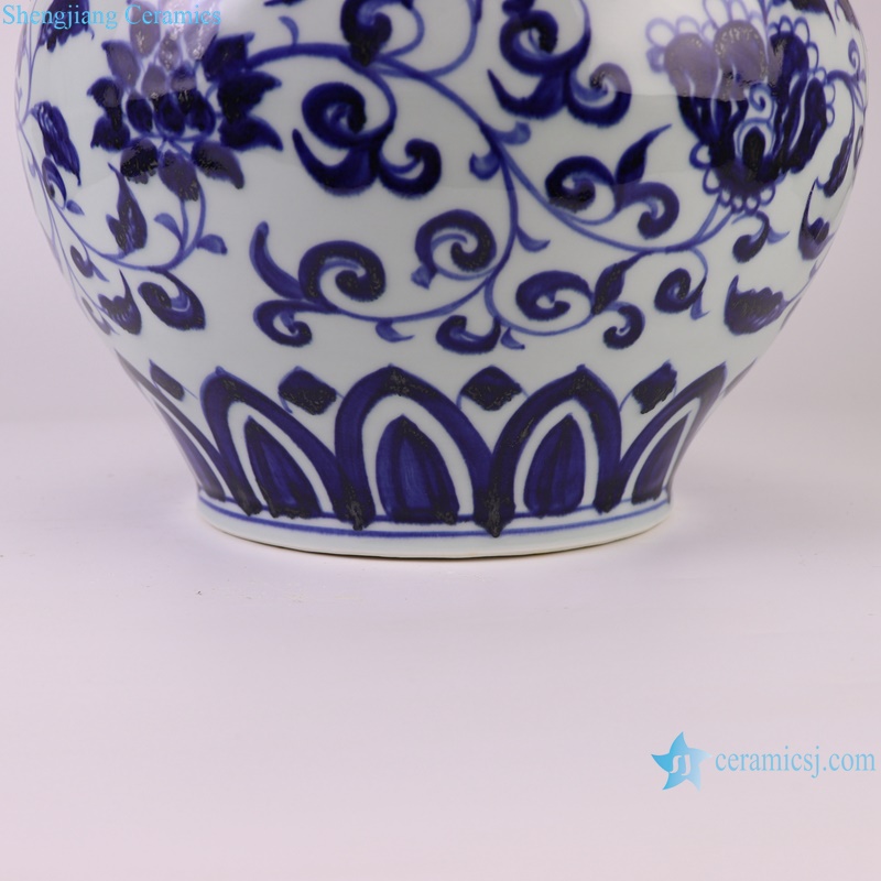 RXBA10 Jingdezhen hand painted blue and white flower patter ceramic vase