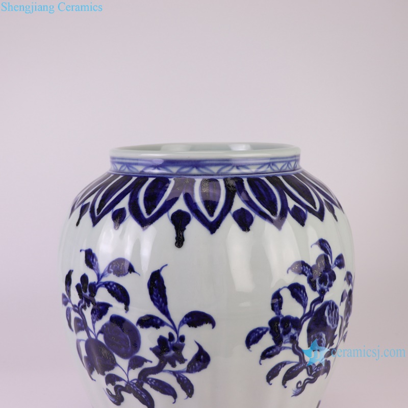 RXBA13 Jingdezhen hand painted blue and white fruit and pomegranate pattern wax gourd shape ceramic vase