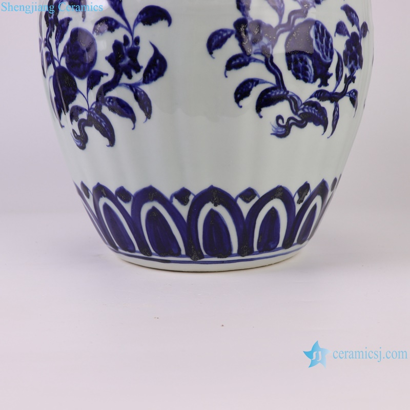 RXBA13 Jingdezhen hand painted blue and white fruit and pomegranate pattern wax gourd shape ceramic vase