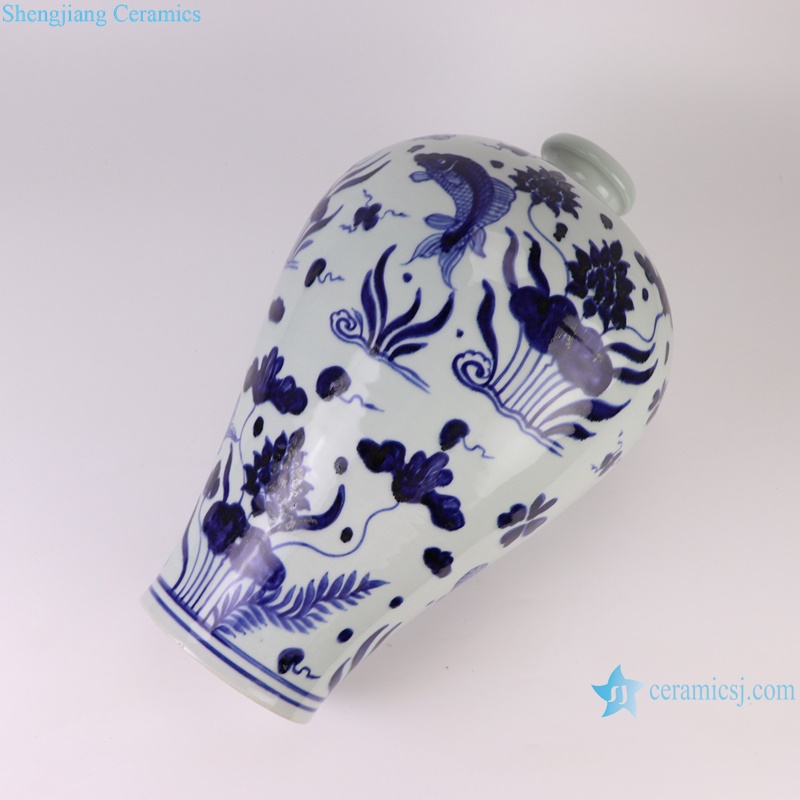 RXBA15 Jingdezhen hand painted blue and white fish and alga pattern meiping bottle ceramic vase