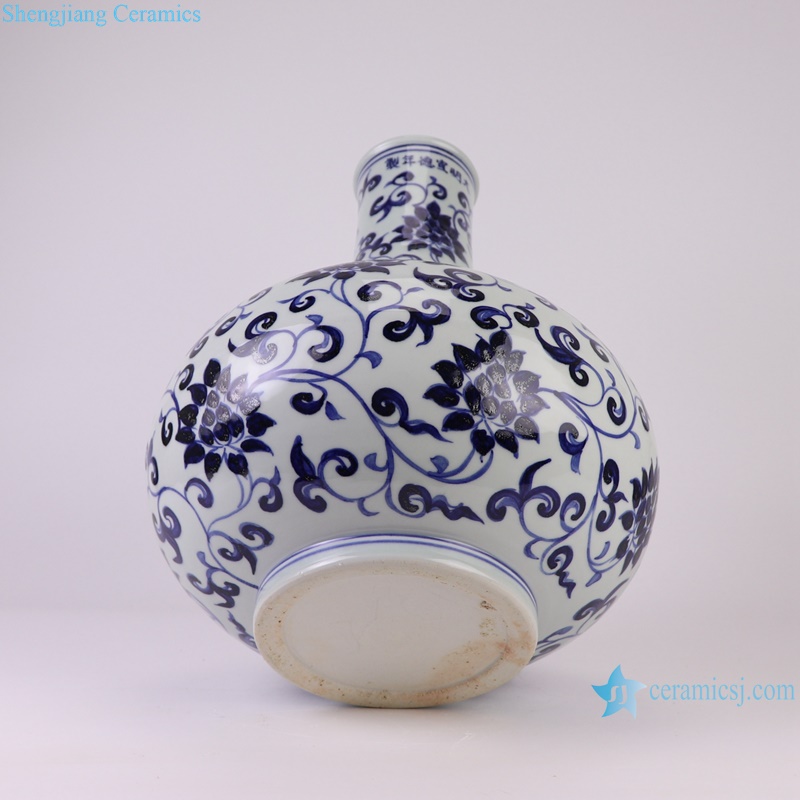 RXBA20 Jingdezhen hand painted blue and white flower pattern globular shape ceramic vase