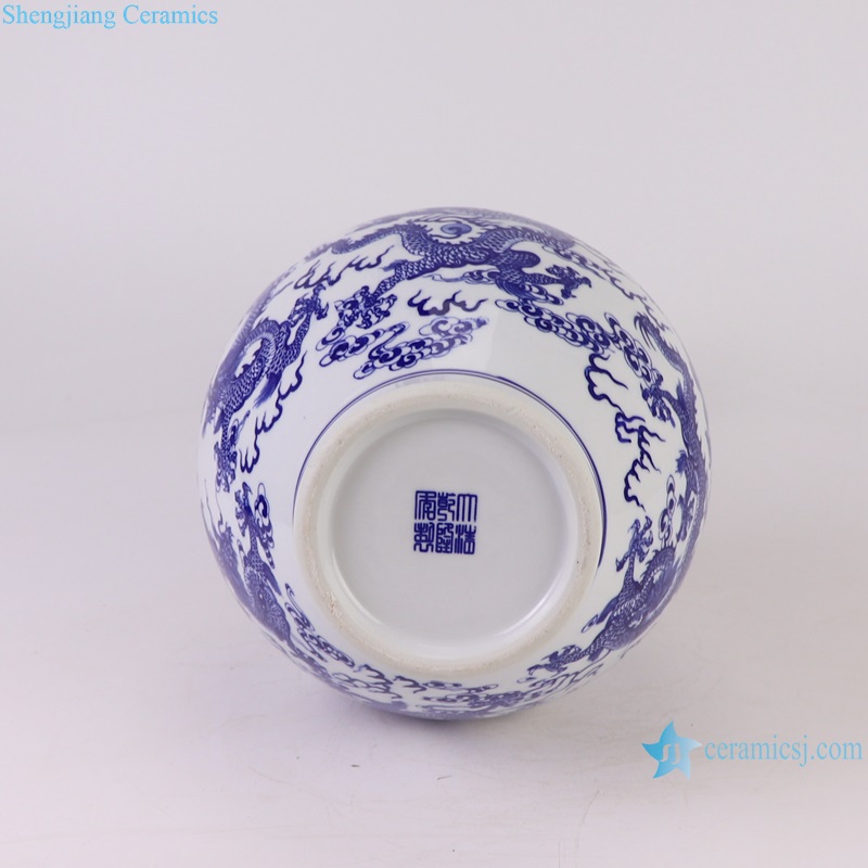 RYCI67-A Blue and White Porcelain Dragon Pattern ceramic decorative tabletop vase--bottom view