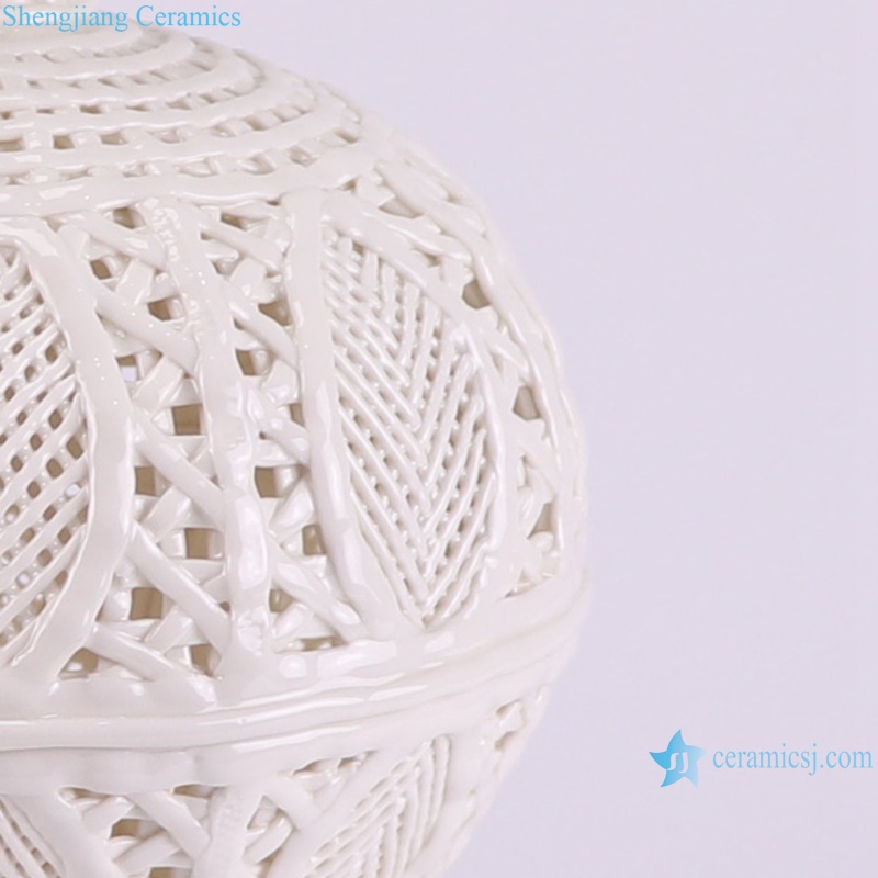 RZSV04 Elegant White hollow out Ceramic flower vase porcelain home decor Fishtail bottle--details view