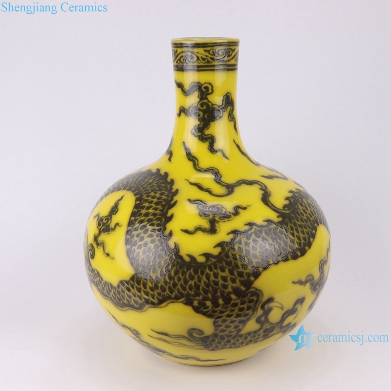 RXBA28 Chinese Vintage Chinese Dragon Pattern Ceramic Globular Vase Okho spring bottle Yellow color--side view