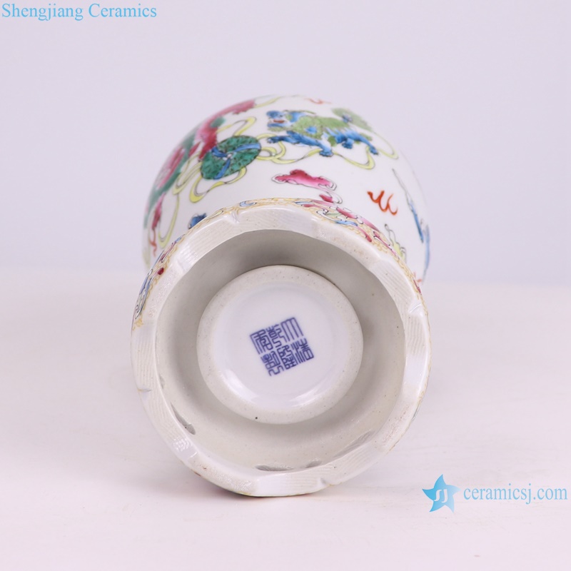 RXBS11-15 white background lion hydrangea pattern gold trim enamel revolving ceramic vase for home decoration
