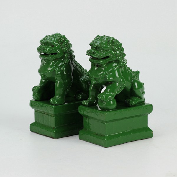 Dark Green color glazed statues lion figurine sculpture in Pair