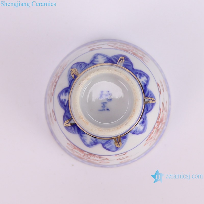 RZPU09-C rice pattern blue and white with gold crane cup--bottom viiew