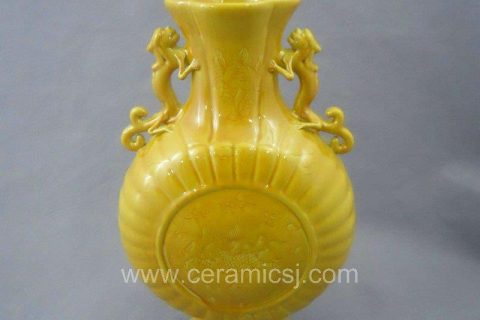 Ming dynasty yellow glazed Ceramic Vase WRYRC01